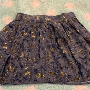 Women’s size s pleated frenchi skirt
